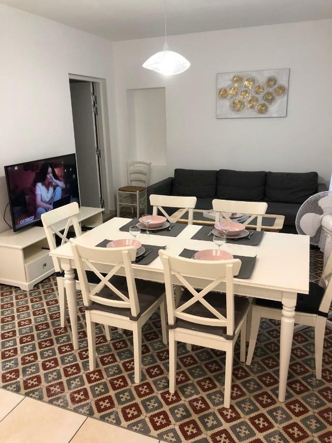 La Bulle Familles Clim, Wifi, Airport Shuttle,Tout A Pied Carcasona Exterior foto